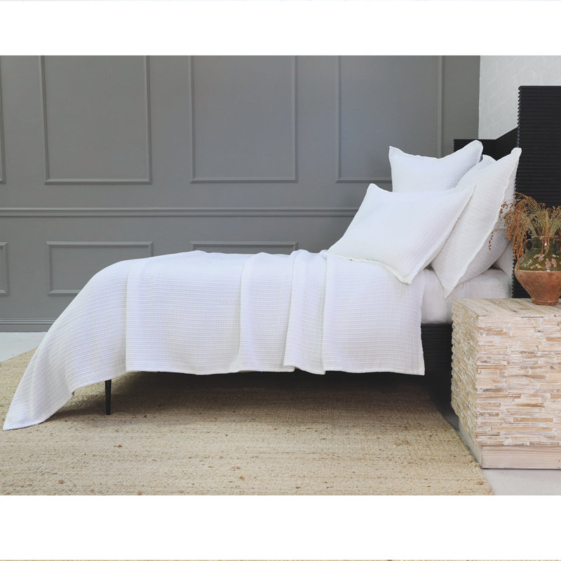 Chatham White Cotton Queen Matelasse Coverlet