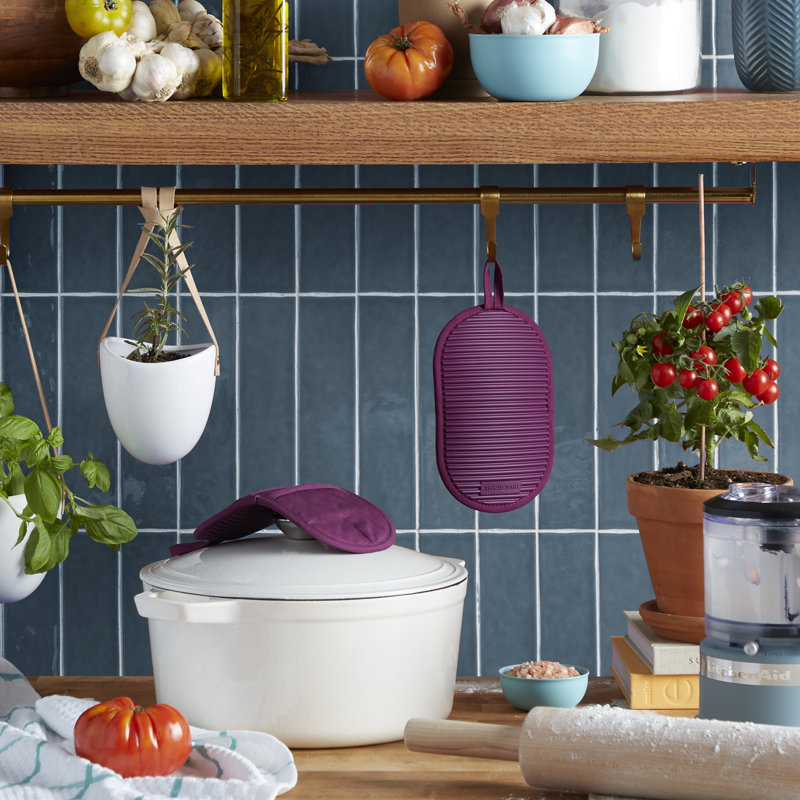 Beet Silicone and Cotton Pot Holder Set