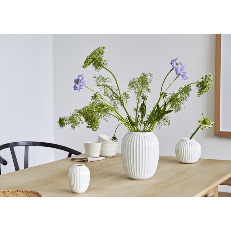 White Porcelain Grooved Round Table Vase