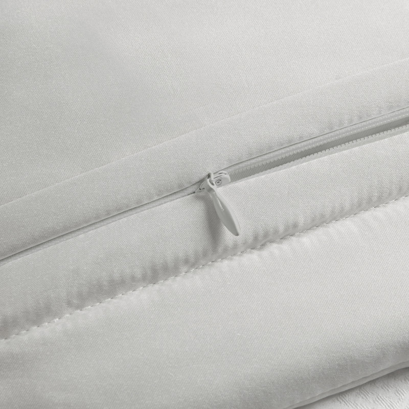Neoclassical Gray Matte Satin Queen Quilt Set with Engineered Embroidery