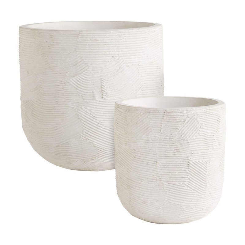 Atna 16.5'' White Solid Wood Round Outdoor Planter
