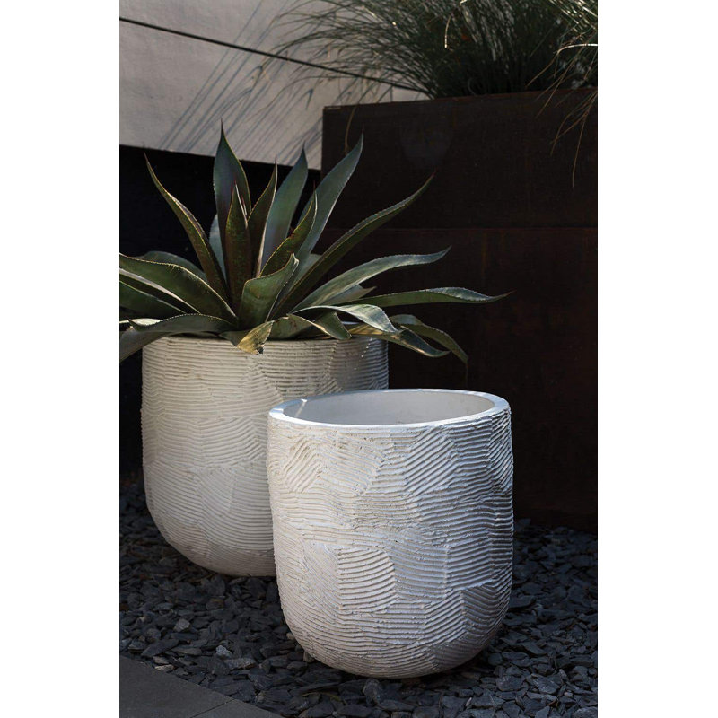 Atna 16.5'' White Solid Wood Round Outdoor Planter