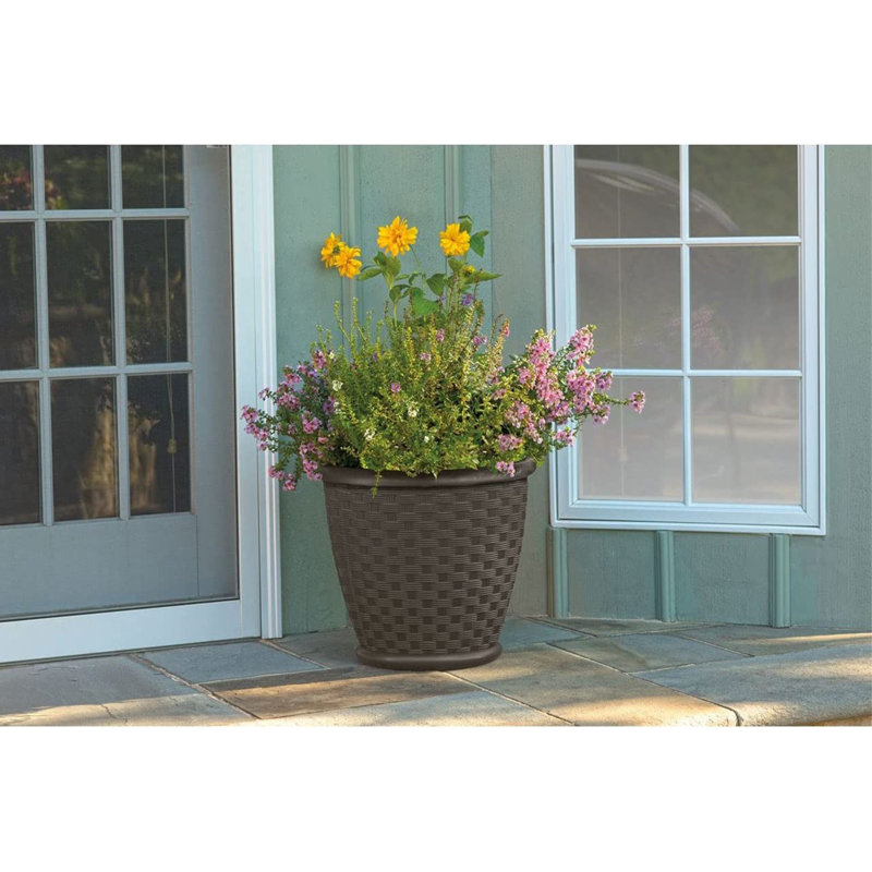 Sonora 18" Brown Resin Wicker Indoor/Outdoor Planter