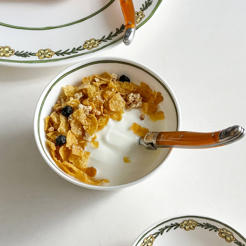 Daisy Chain Floral Ceramic Dessert Bowl