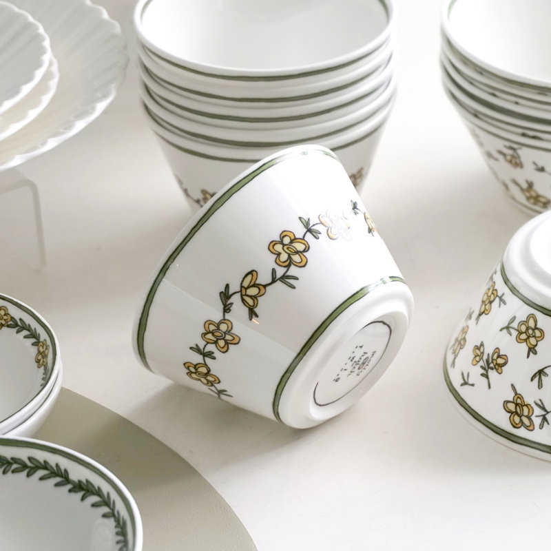 Daisy Chain Floral Ceramic Dessert Bowl