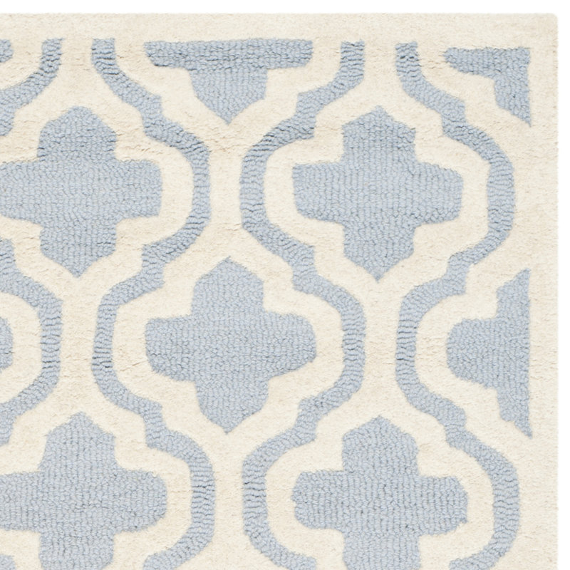 Hand-Tufted Wool Elegance Round Rug in Light Blue/Ivory, 2' x 3'
