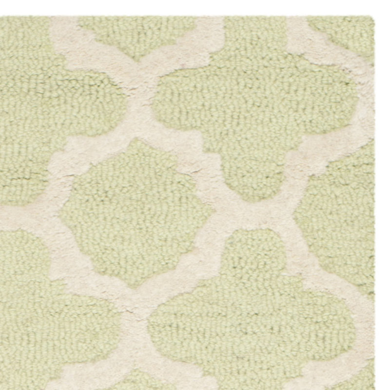 Hand-Tufted Light Green/Ivory Wool 4' x 6' Cozy Area Rug