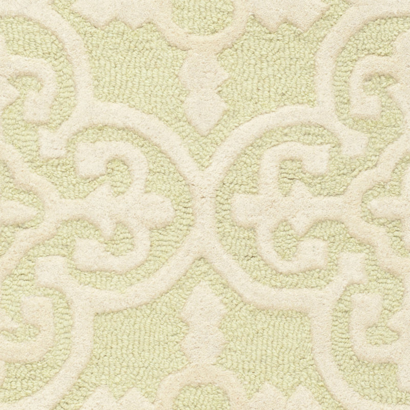 Hand-Tufted Light Green/Ivory Wool 4' x 6' Cozy Area Rug