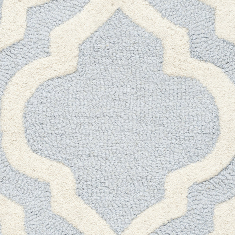 Hand-Tufted Wool Elegance Round Rug in Light Blue/Ivory, 2' x 3'