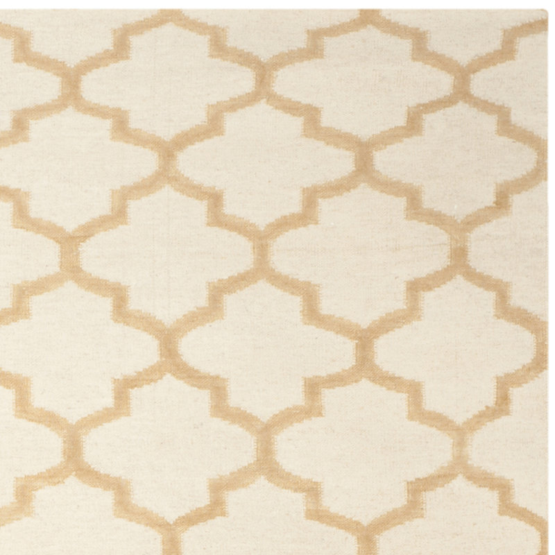 Ivory and Gold 4' x 6' Flatweave Wool Rug