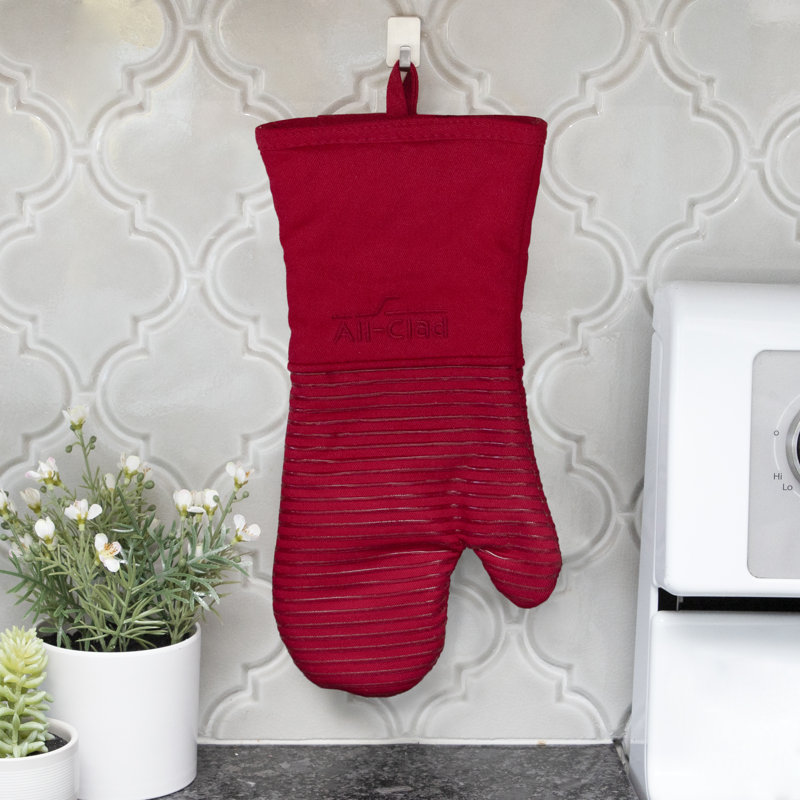Chili Red Silicone Oven Mitt and Pot Holder Set
