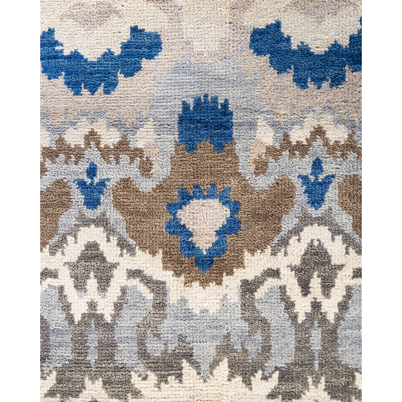 Handmade Beige and Blue Wool Medallion Area Rug, 8' x 9' 10"
