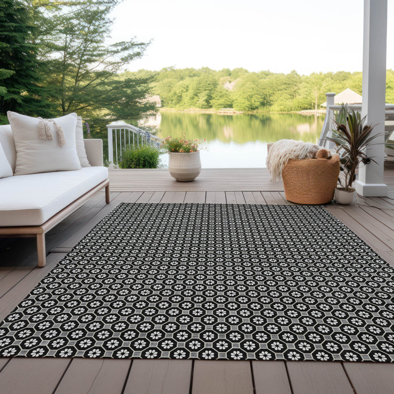 Black Synthetic Flat Woven 5' x 7' Washable Rug