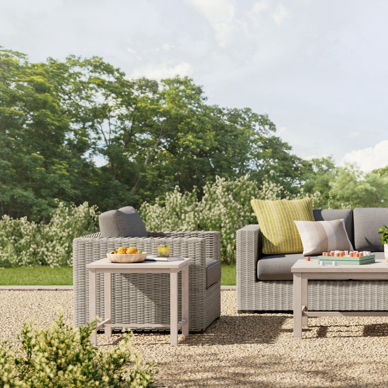 Tetra 22'' White Metal Outdoor Side Table