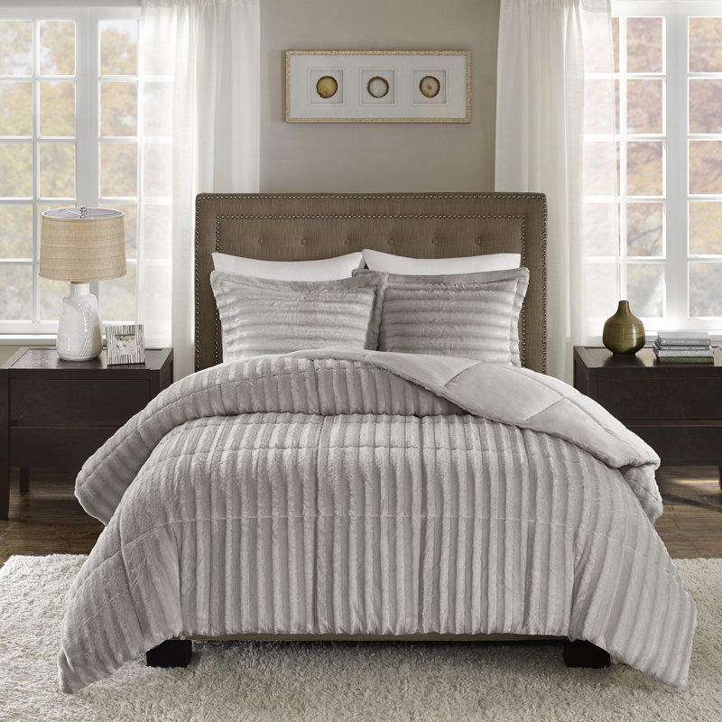 Gray King Faux Fur 3-Piece Comforter Set