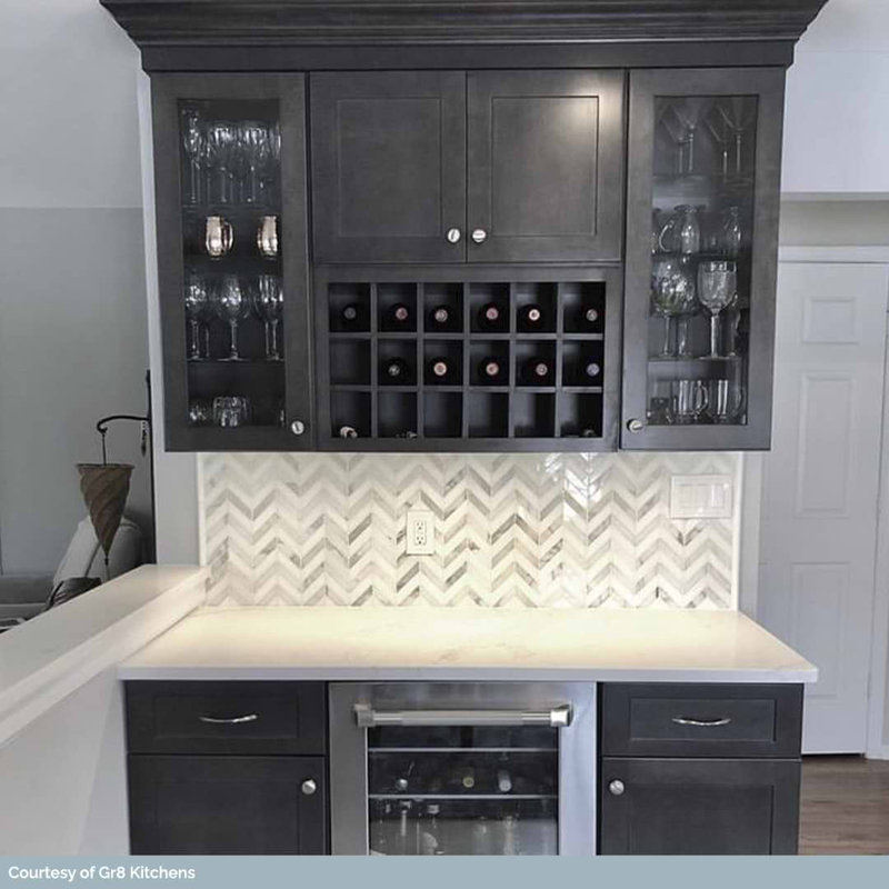 Calacatta and Thassos Marble Chevron Mosaic Tile