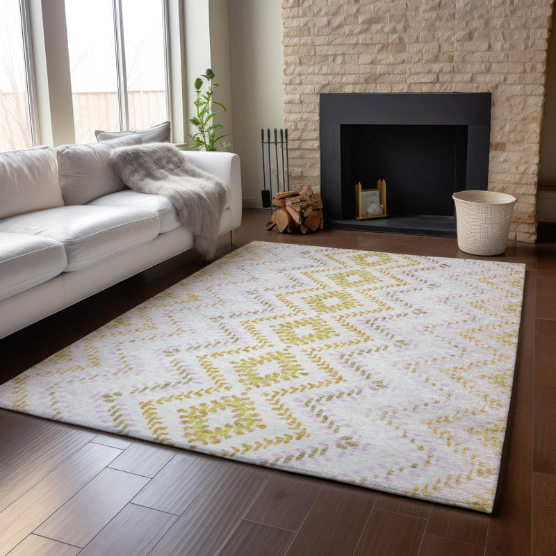 Pearl Synthetic Rectangular Washable Rug with Geometric Pattern
