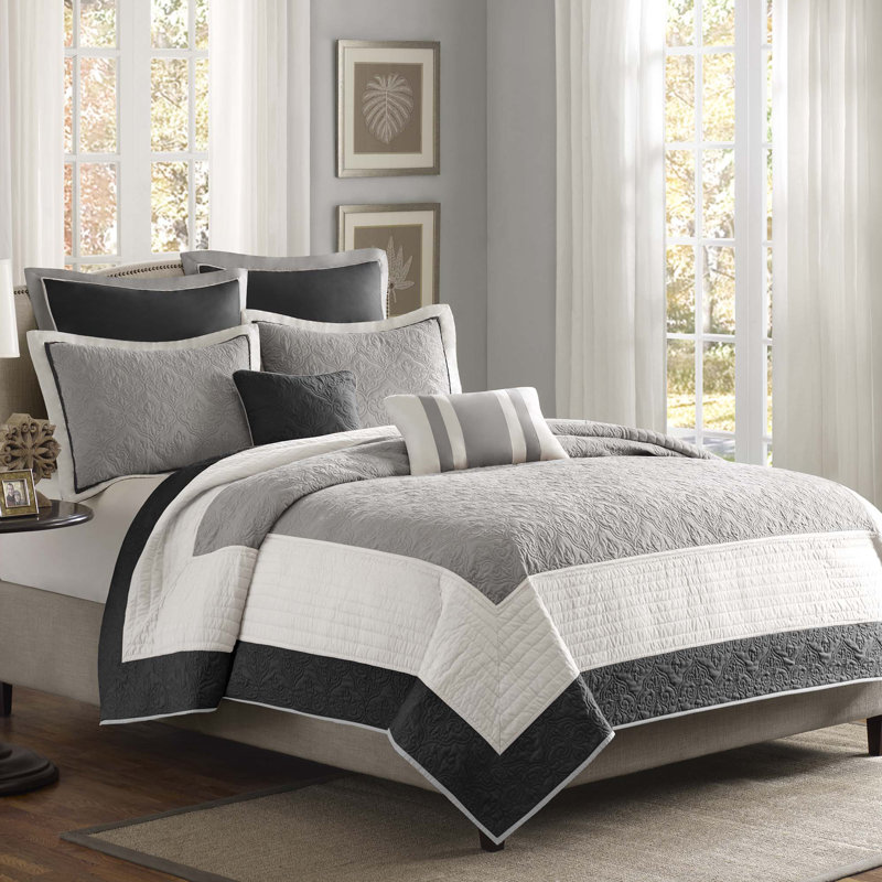 King Black Microfiber Reversible 7-Piece Coverlet Set