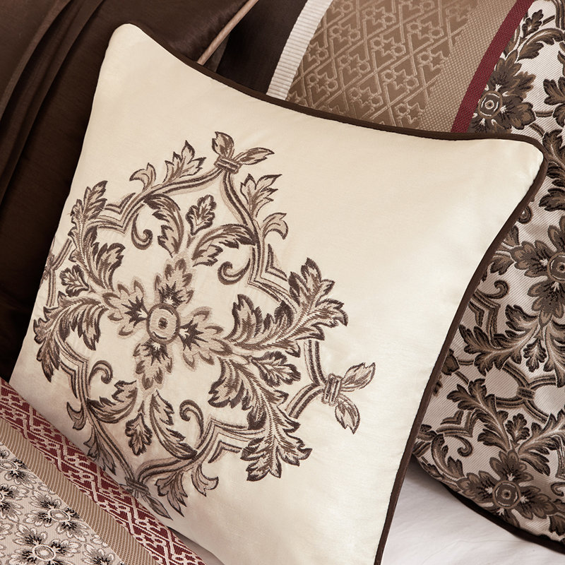 Ivory and Red Reversible Queen Microfiber Comforter Set
