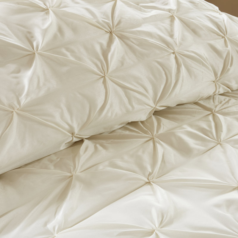 Ivory Microfiber Queen 24-Piece Bedding Set