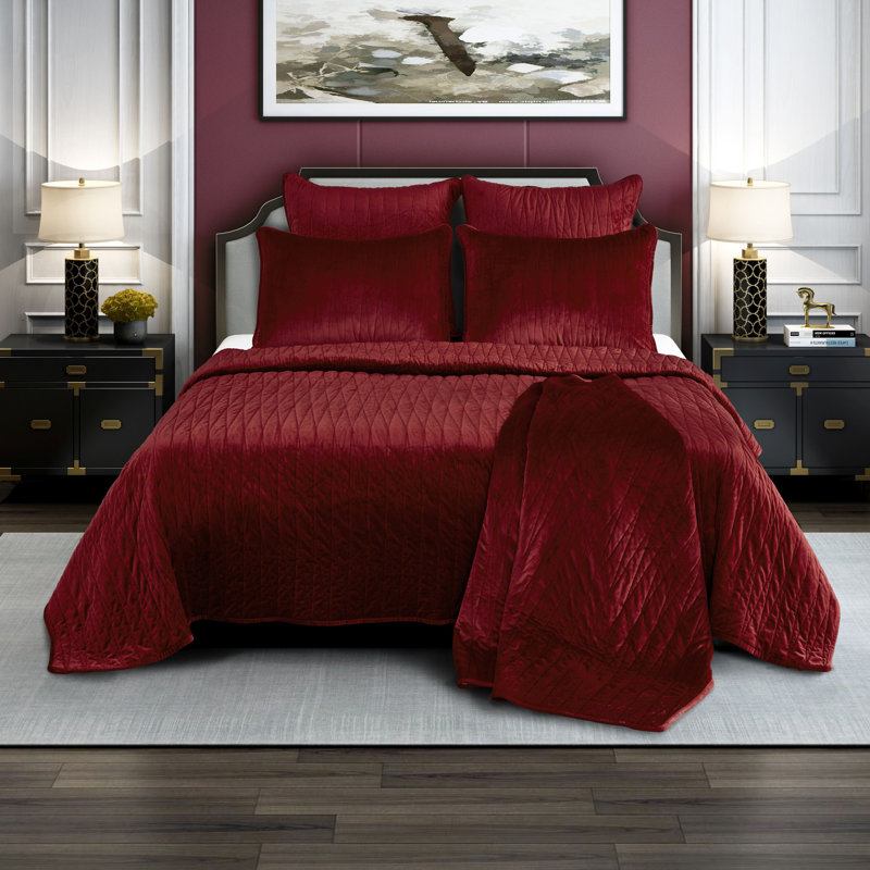 Sophisticated Burgundy Velvet Twin Quilt Set, Reversible Design