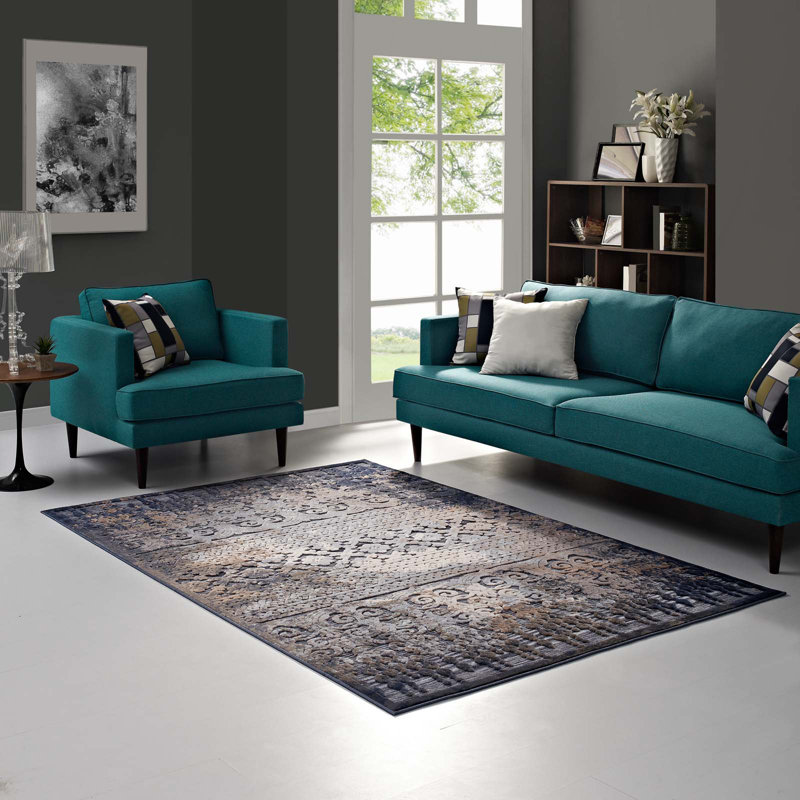 Kalene Distressed Vintage Floral 5'x8' Blue Chenille Area Rug