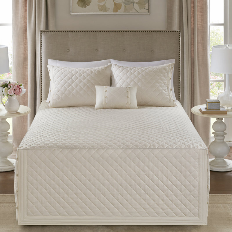 Breanna Ivory Cotton Reversible Full/Queen Quilt Set