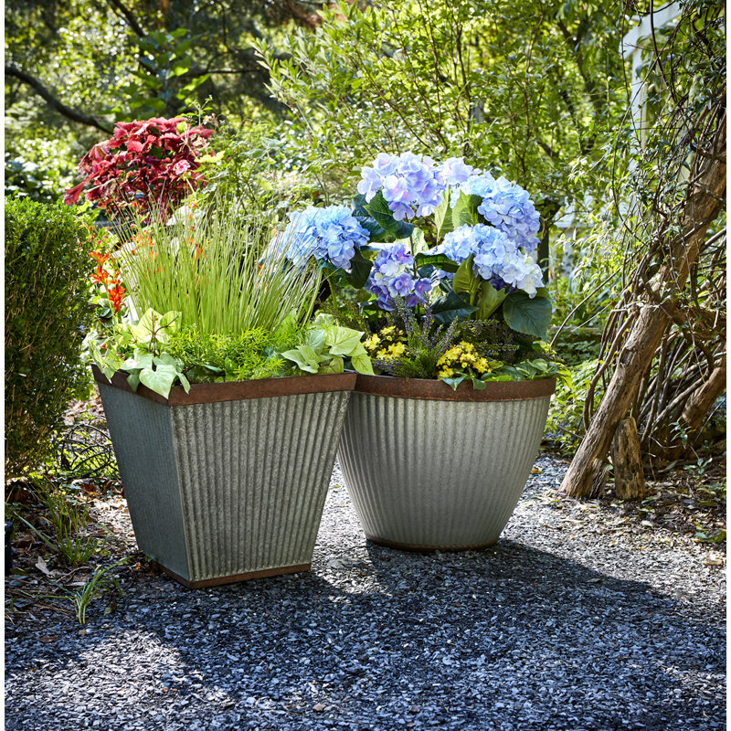 Westlake 20.5" Rustic Brown Resin Outdoor Planter