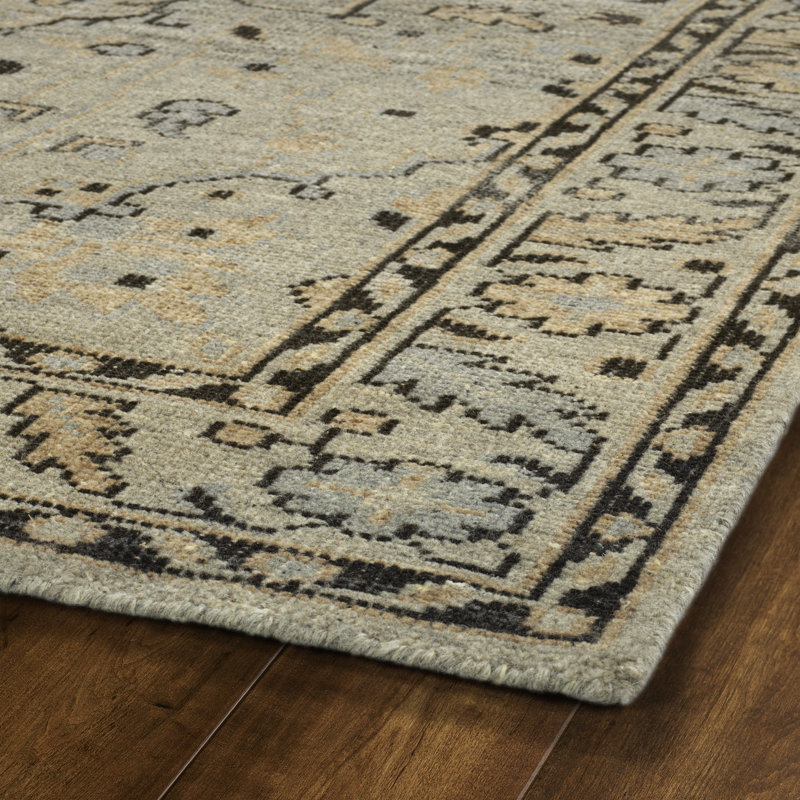 Herrera Pewter Green 36" x 24" Hand-Knotted Wool Rug