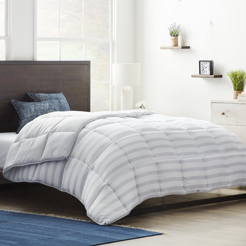 White and Gray Reversible Queen Microfiber Duvet