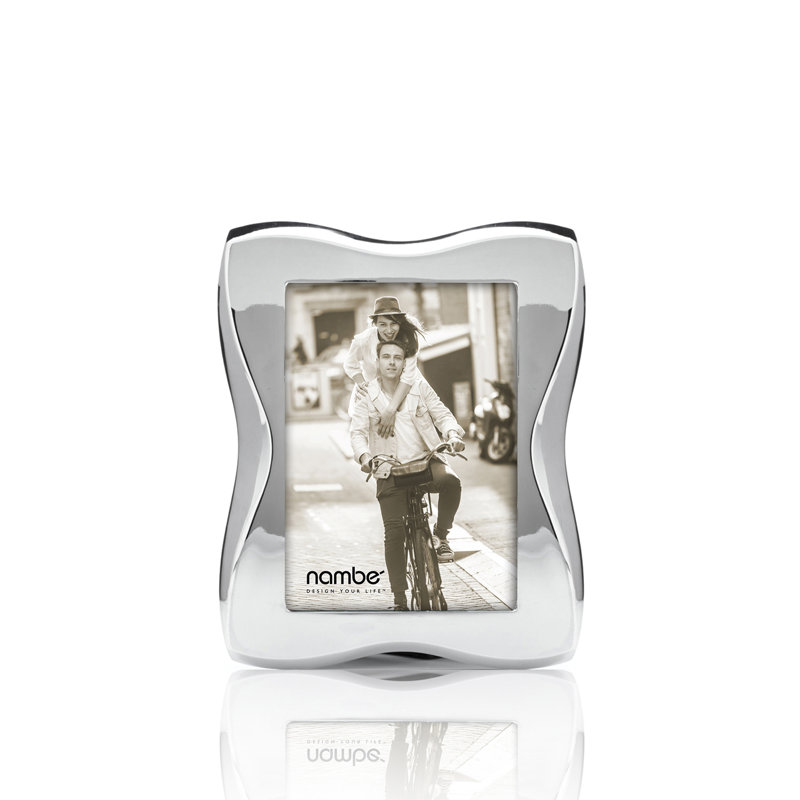 Classic Silver 4x6 Tabletop and Wall Photo Frame