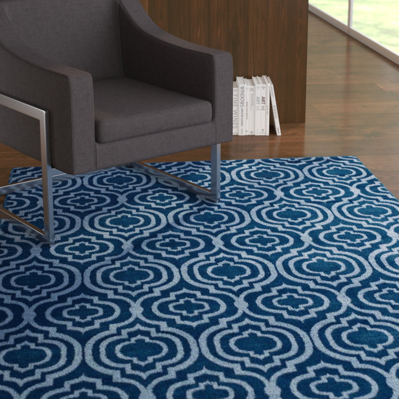 Elegant Trellis 5'x8' Black and White Low-Pile Area Rug