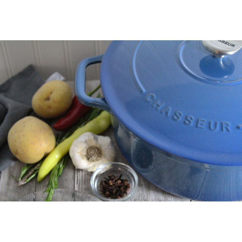 Red Enameled Cast Iron Round Dutch Oven with Stainless Steel Knob
