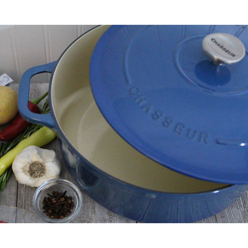 Red Enameled Cast Iron Round Dutch Oven with Stainless Steel Knob