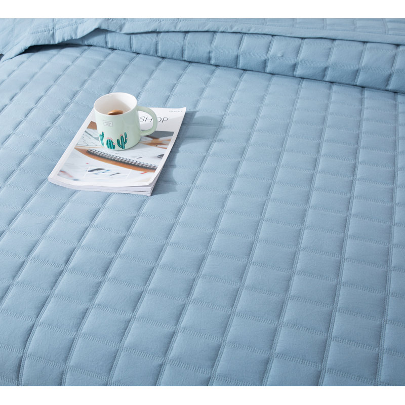 Stonewashed Blue Microfiber King Quilt Set with Reversible Design