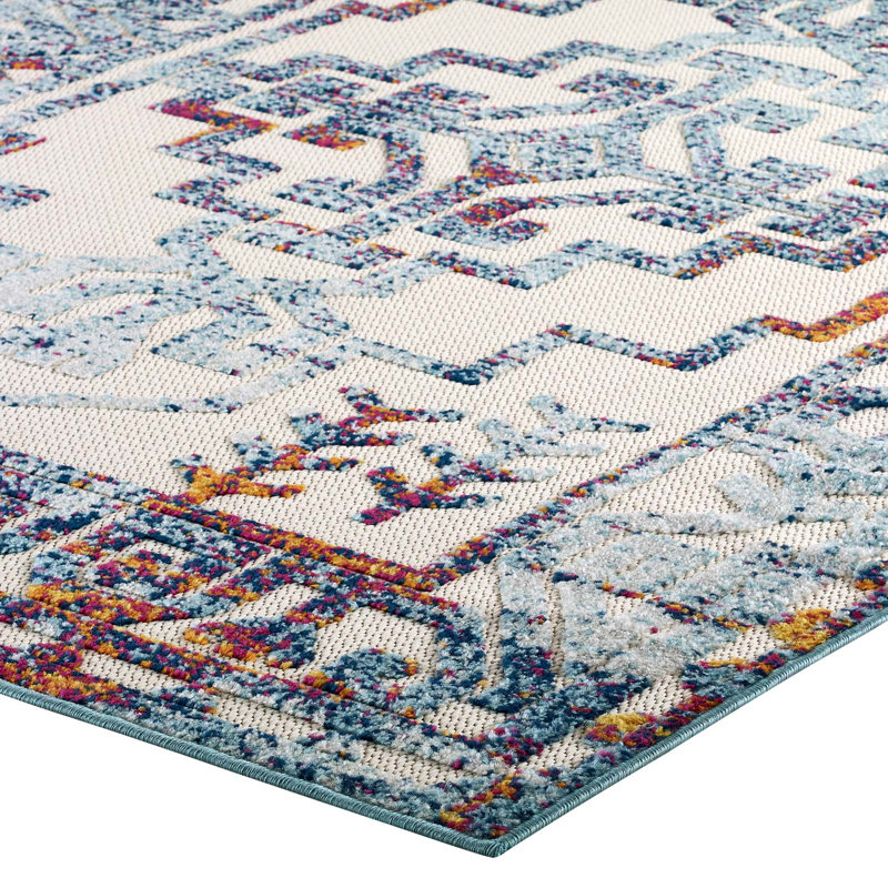 Nyssa Southwestern Aztec 5' x 8' Multicolor Indoor/Outdoor Area Rug