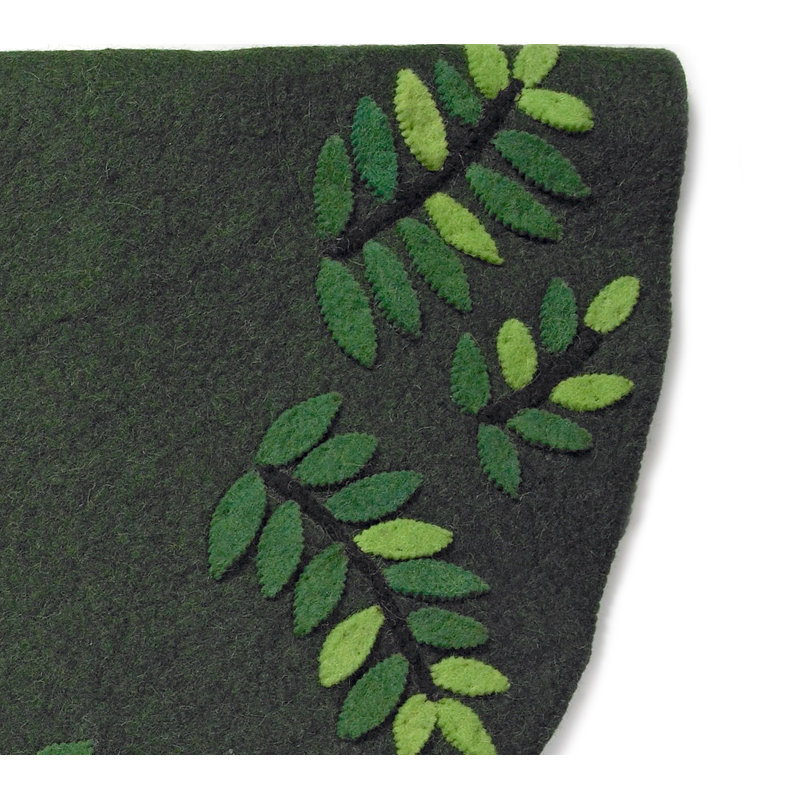 Handmade Green Felt Christmas Tree Skirt with Leaf Design