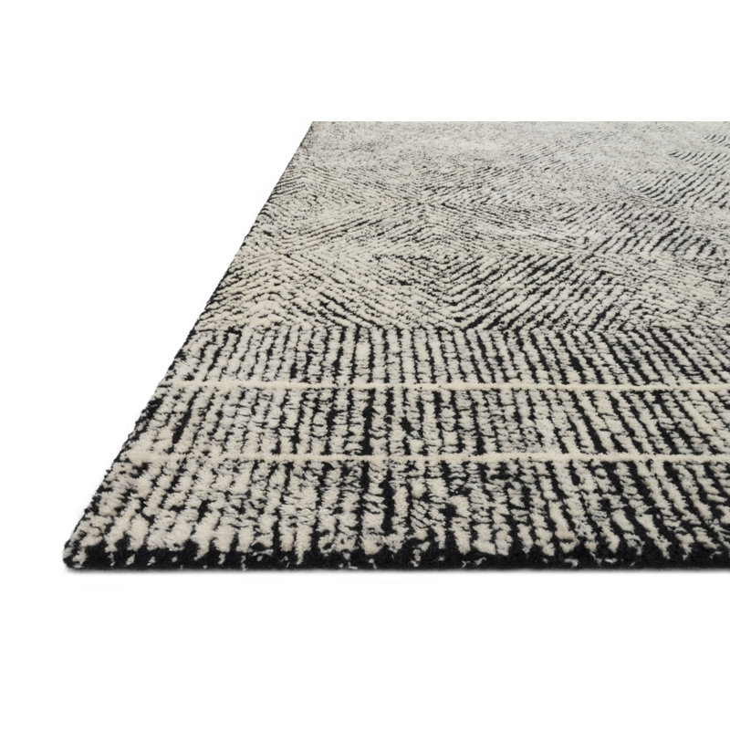 Ivory Wool Hand-Tufted Rectangular Rug with Geometric Pattern
