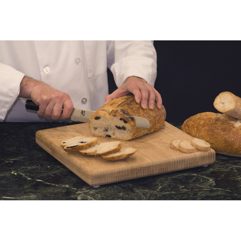 Shun Shun Classic 9'' Serrated Bread Knife