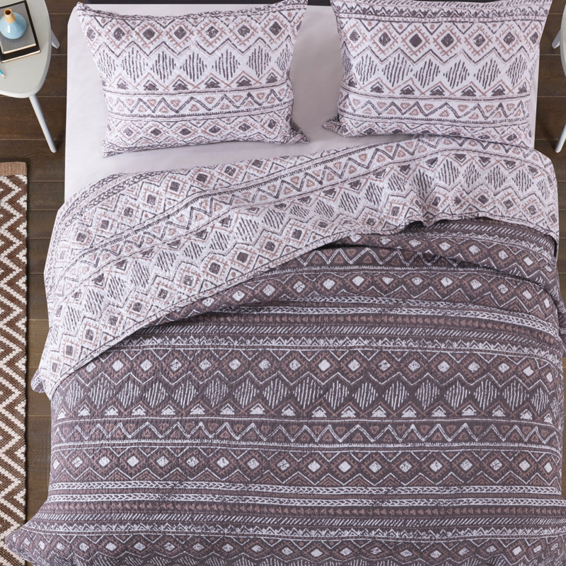 Ivory King Microfiber Reversible Quilt Set