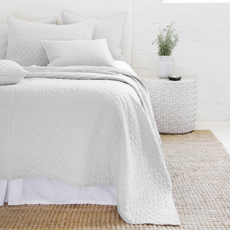 Hampton Quilted Standard Sham in Cream - Organic Linen