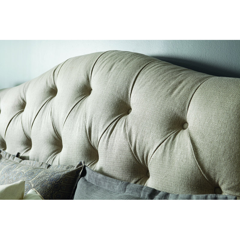 Cottage Beige Queen Upholstered Tufted Sleigh Bed with Oak Details