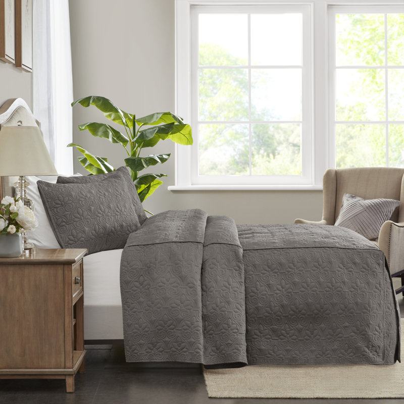 King Dark Grey Microfiber Quilted Bedspread Set