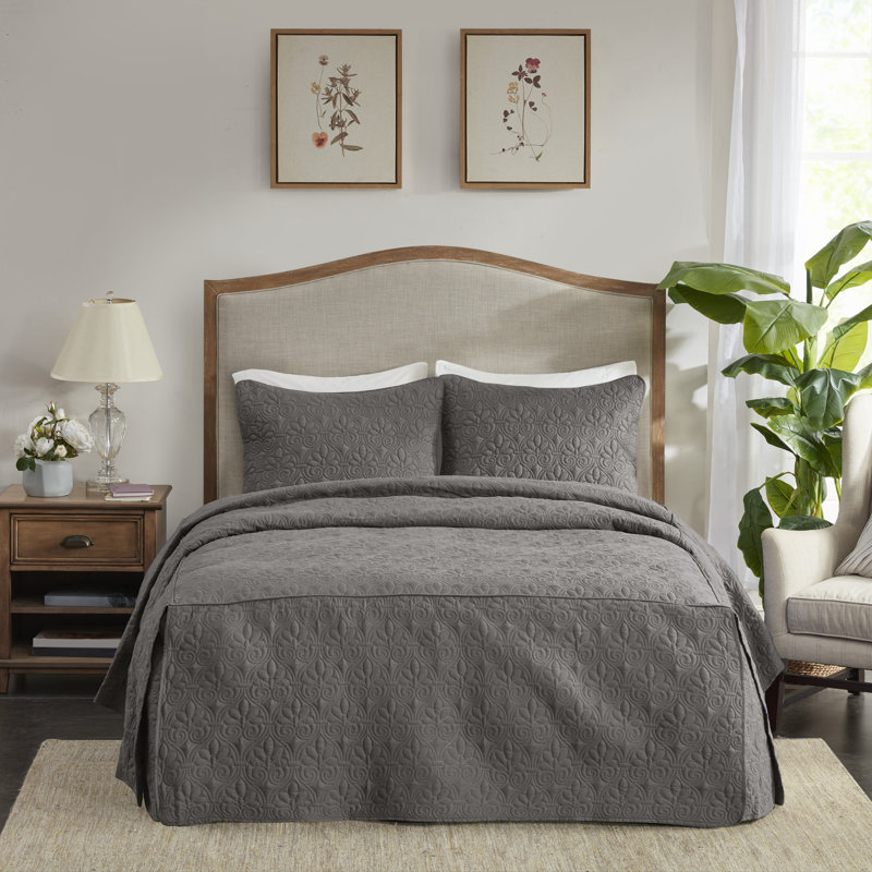 King Dark Grey Microfiber Quilted Bedspread Set