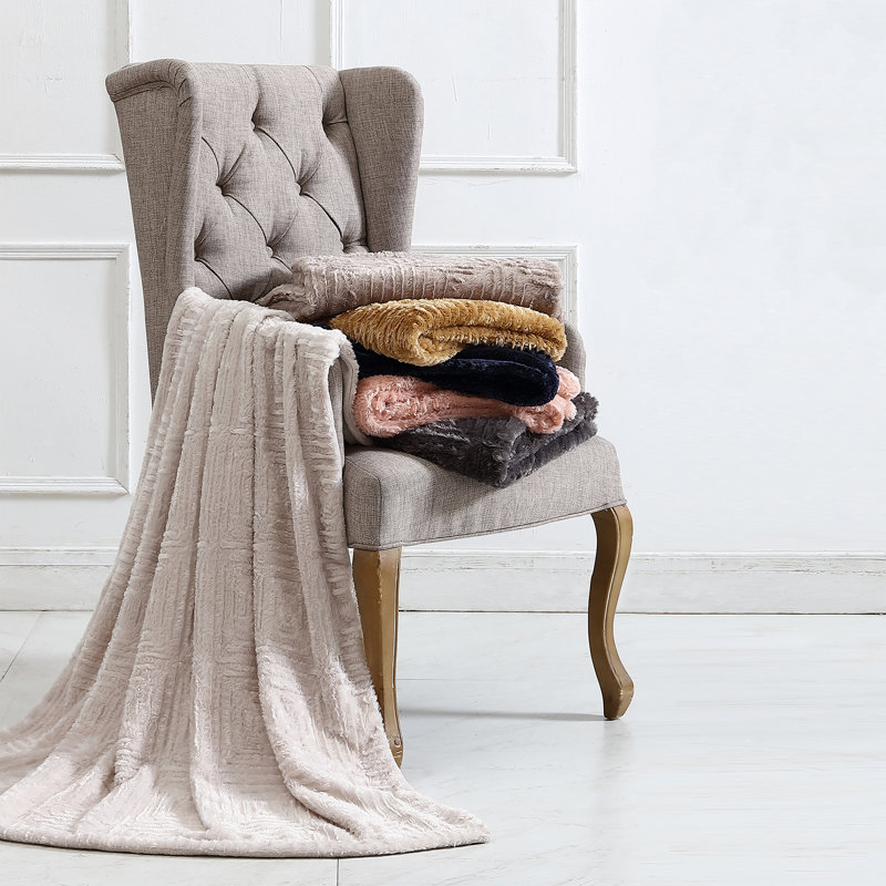White Sand Reversible Faux Fur Throw Blanket