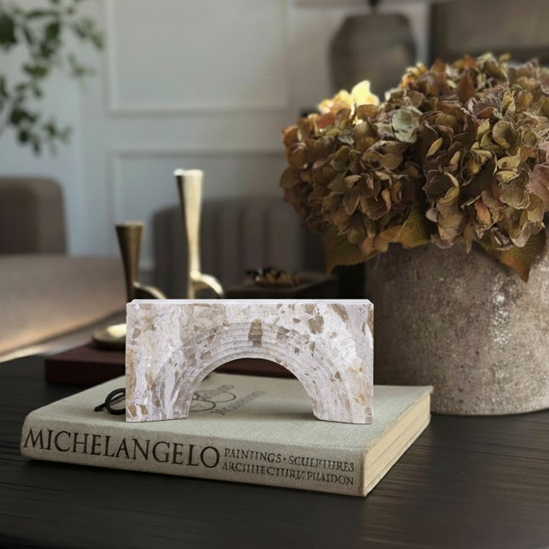 Figurines et sculptures abstraites en marbre Cambre, Beige