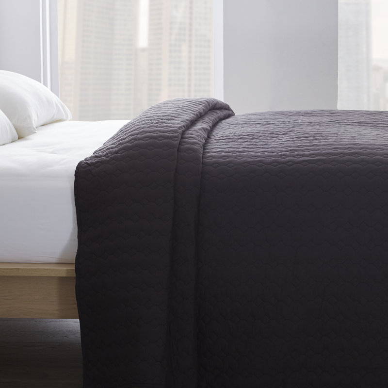 Urban Mesh Modern & Contemporary Cotton Quilt, Queen Quilt, Black