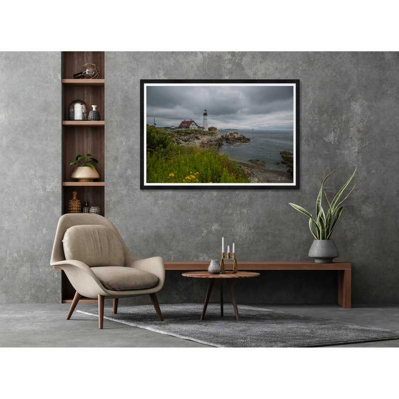 «Rocky Shore and Lighthouse» par Tim Klein - reproduction de photo sur papier encadrée, H 35,5 po x l 54,75 po x P 1,5 po