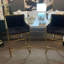 Chaise avec accoudoirs en noir