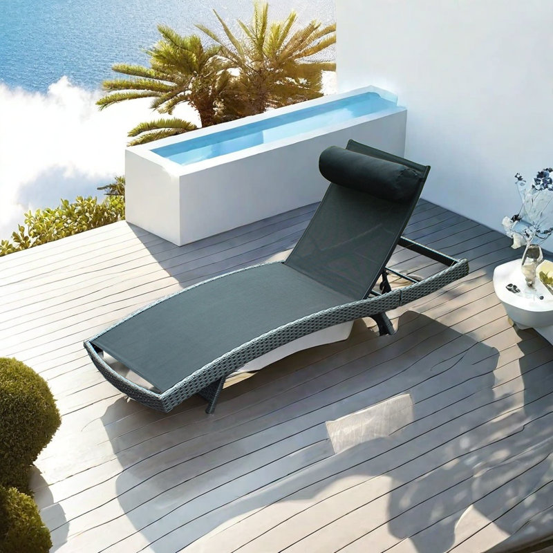 Chaise longue d'extérieur en rotin PE tissé à la main